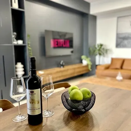 Sunlight Luxe * Skopje